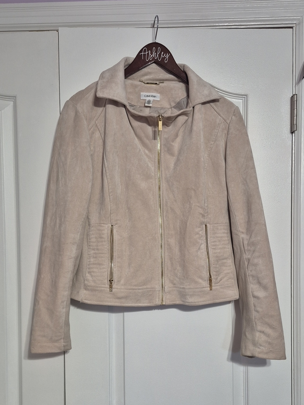 CALVIN KLEIN Women's Cream Suede Zip-Front Jacket with Gold Hardware
